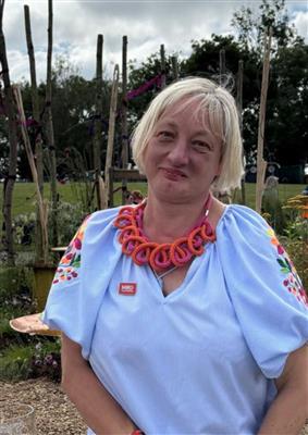Jan O'Brien BA (Hons)  English Language & Education; PGCE Primary Education