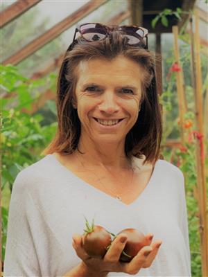 Ruth Darrah BA Hons in Modern Languages Durham University, RHS Level 2 in Principles of Horticulture