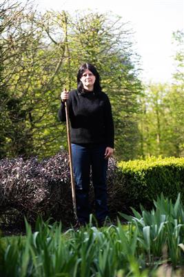 Kate Elliott Member of Professional Gardeners' Guild